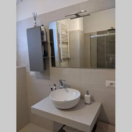 Lägenhet Modern Apartment - Como Centro *